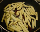 A picture of step 3 of Fried Japanese Sweet Potato with Salt and Butter.
