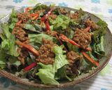 A picture of step 7 of Lettuce Salad with Sticky Natto Dressing.