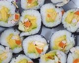 Hình bước làm 3 của món Su shi cuộn