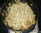 A picture of step 5 of Tuna & Natto Stir-Fried Udon Noodles.
