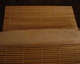 A picture of step 4 of Easy and Sublime California Rolls.