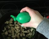 A picture of step 3 of Jalapeño Lime Chicken Alfredo.