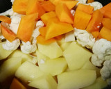 Foto del paso 5 de la receta: Patatas guisadas con verduras y canela