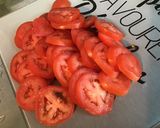 Une image de l'étape 7 de Salade de concombre aux tomates,céleri branche et radis ronds.