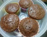 A picture of step 8 of Nutty Cocoa Banana Muffins.