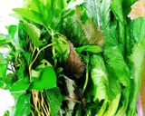 Hình bước làm 1 của món Bánh xèo tôm thịt nấm và trứng