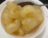 Hình bước làm 2 của món Chè long nhãn hạt sen