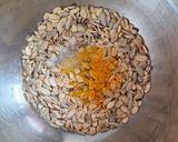 A picture of step 2 of Sunflower Seeds Mouth Freshener.