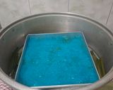 Foto langkah ke 8 dari resep Rainbow Cenil – Cenil Singkong Lapis Warna, Kenyal & Legit.