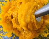A picture of step 4 of Pumpkin Purée: A Taste of Orange, and My First Autumn Abroad.