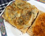 A picture of step 6 of Mayo-Schezwan-Potato Toasted Sandwich.