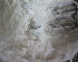 A picture of step 4 of Limited-Season Sweet Cherry Cake.