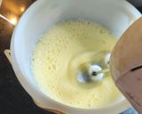 Foto del paso 1 de la receta: Budín de uvas, peras y leche condensada