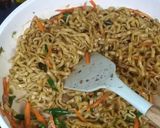 Foto langkah ke 5 dari resep Mie Goreng Jawa.