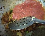 A picture of step 4 of Frenh beans in creamy gravy.