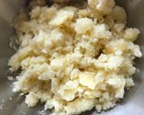 A picture of step 3 of Potato salad made with ”Tofu mayonnaise”.