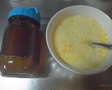 A picture of step 4 of Microwaved Custard Cream with Honey.