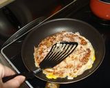 A picture of step 4 of Ika Yaki - Squid Okonomiyaki.