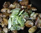 A picture of step 4 of Yakitori-style Chicken in a Frying Pan.