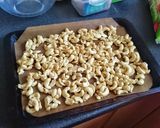 A picture of step 4 of Honey roasted cashews.