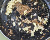 A picture of step 4 of Soya parantha.