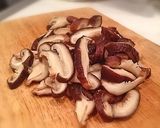 A picture of step 3 of Stewed Shiitake Mushroooms for Somen or Hiyashi Chuuka (Cold Chinese Noodles).