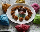 A picture of step 4 of Holi special mix Dal pakoda.