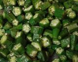 मसाला भिन्डी(masala bhindi recipe in hindi) रेसिपी चरण 1 फोटो