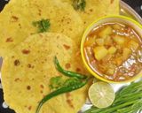 हरी लहसुन चावल आटे की रोटी (Lahsun chawal ke aate ki roti recipe in Hindi) रेसिपी चरण 4 फोटो