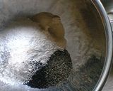 A picture of step 1 of Sesame Cheese Bagels.