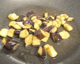 A picture of step 2 of This is in Heavy Rotation in the Summer! Eggplant, Onion and Tuna Salad with Ponzu Sauce.