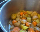 Foto del paso 3 de la receta: Crema de langostinos/gambón
