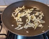 Foto del passaggio 3 della ricetta Pasta con cavolfiore e salsiccia al forno
