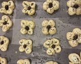 صورة لخطوة 5 من وصفة وردات 🌻 الجبن بعجينة العشر دقائق