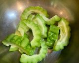 鳳梨苦瓜雞湯的食譜步驟2照片