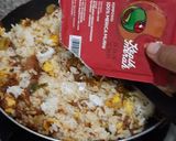 Foto langkah ke 4 dari resep Nasi goreng tuna.