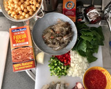 Foto del paso 1 de la receta: Potaje de garbanzos con pulpo y langostinos 🦐 (versión diferente para Cuaresma)