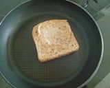 Foto langkah ke 5 dari resep Grilled Cheese Sandwich.
