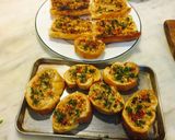 Hình bước làm 9 của món Bánh mì Baguette nướng tỏi làm món chay ngày rằm