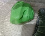 Foto langkah ke 4 dari resep Kue ku Rainbow.