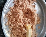 A picture of step 1 of Mango flower tart.
