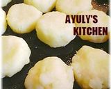 A picture of step 2 of Easy Snacks Mitarashi Potato Mochi.