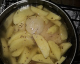 Foto del paso 1 de la receta: Guiso de pollo con arroz arrepollado..