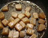 A picture of step 3 of Konnyaku Stir-Fried with Lemon Butter and Soy Sauce.