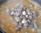 Foto del paso 3 de la receta Lubina en salsa con almejas
