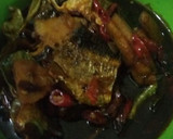 Foto langkah ke 4 dari resep Ikan asin asam pedas.