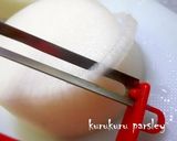 A picture of step 1 of Preparation of Daikon Radish for Making Oden Hot Pot in a Pressure Cooker.