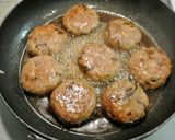 A picture of step 7 of Ground Pork, Bean Sprout, and Salted Konbu Tsukune Patties.