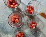 Une image de l'étape 3 de Mousse aux fraises sans œufs 🍓.
