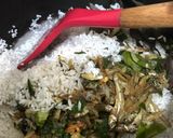 Foto langkah ke 4 dari resep Nasi Liwet Daun Jeruk.